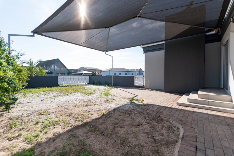 4 Bedroom Property for Sale in Country Club Western Cape